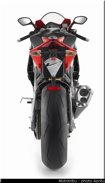 aprilia_rsv4_2009_0074