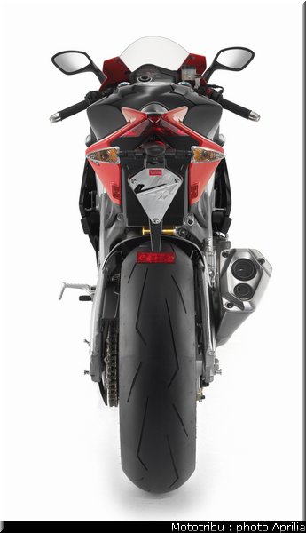 aprilia_rsv4_2009_0075