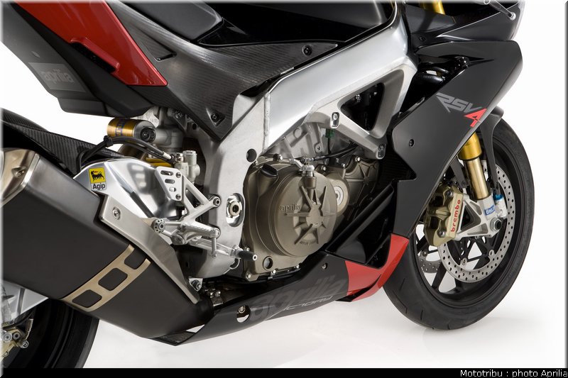 aprilia_rsv4_2009_0082