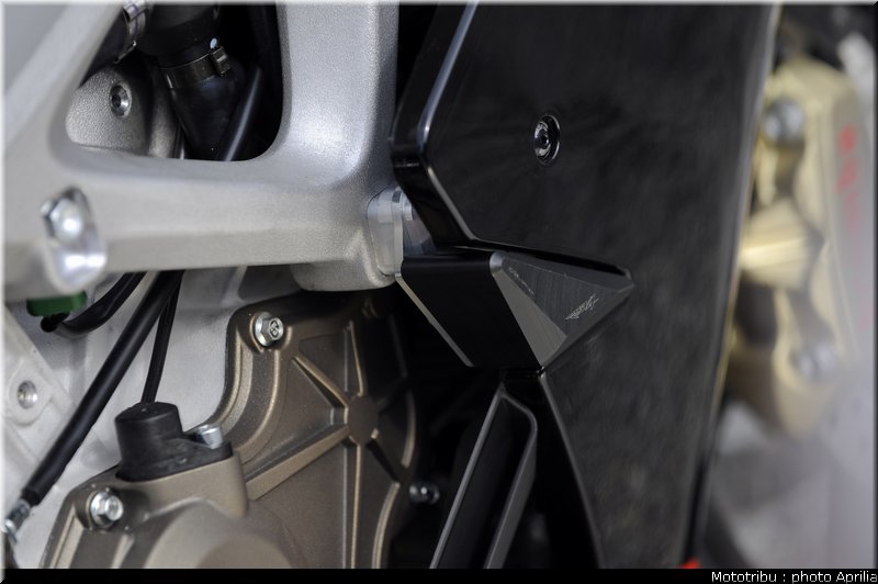 aprilia_rsv4_2009_0086