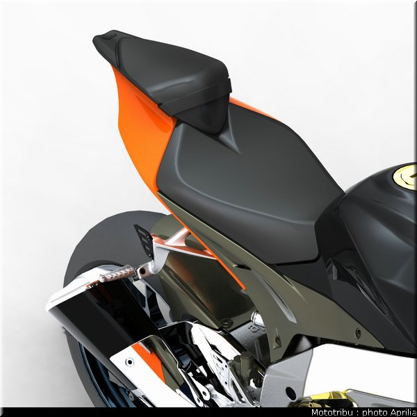 aprilia_rsv4_2009_0094