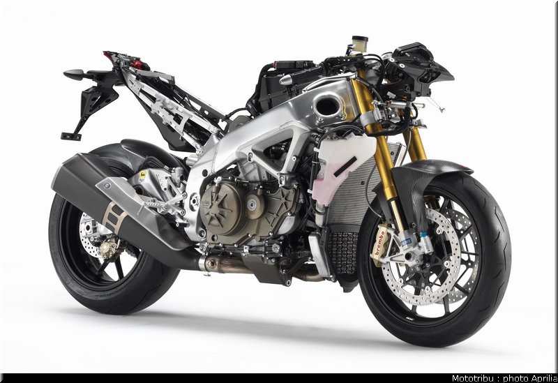 aprilia_rsv4_2009_0103