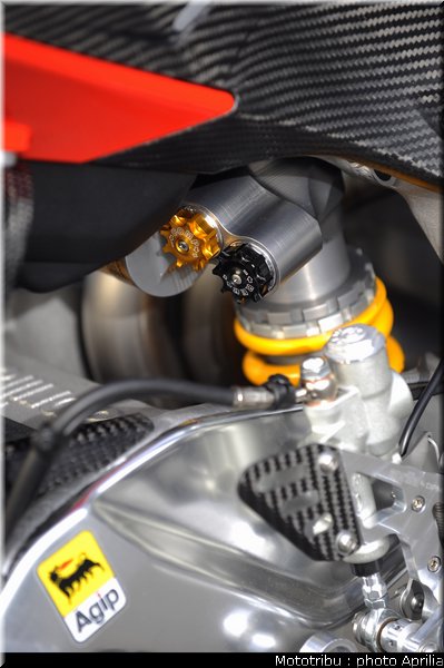 aprilia_rsv4_2009_0107