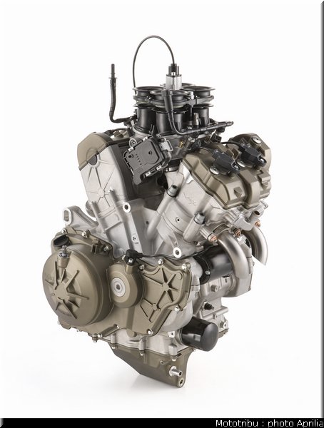 aprilia_rsv4_2009_0121