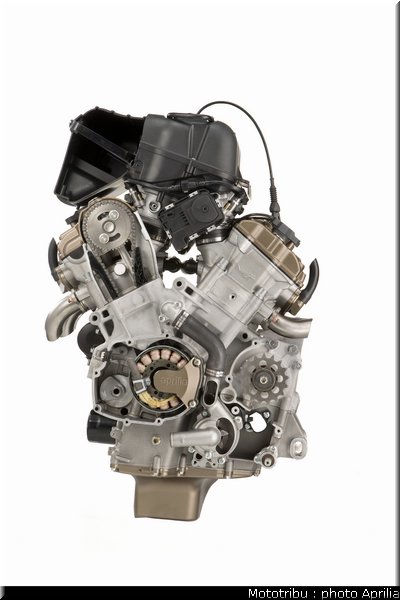 aprilia_rsv4_2009_0126