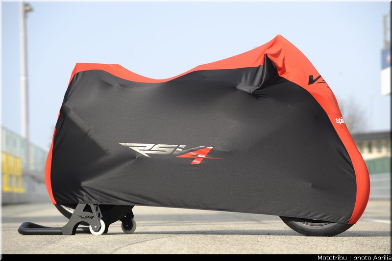 aprilia_rsv4_2009_0142
