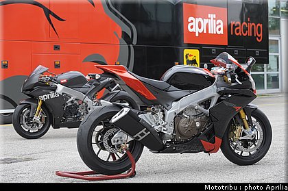 aprilia_rsv4_2009_0058.jpg