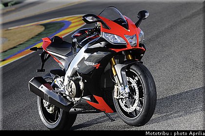 aprilia_rsv4_2009_0060.jpg