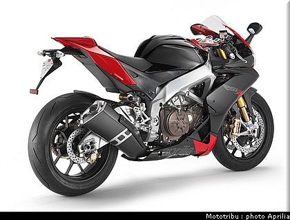 aprilia_rsv4_2009_0065.jpg