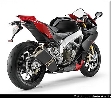 aprilia_rsv4_2009_0066.jpg