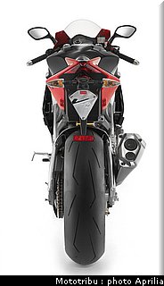 aprilia_rsv4_2009_0075.jpg