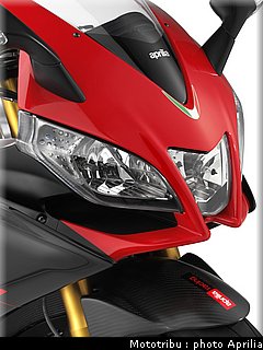aprilia_rsv4_2009_0078.jpg