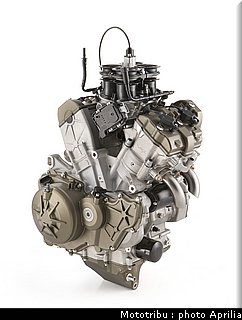 aprilia_rsv4_2009_0121.jpg