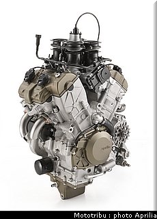 aprilia_rsv4_2009_0122.jpg