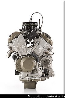 aprilia_rsv4_2009_0123.jpg