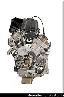 aprilia_rsv4_2009_0126.jpg
