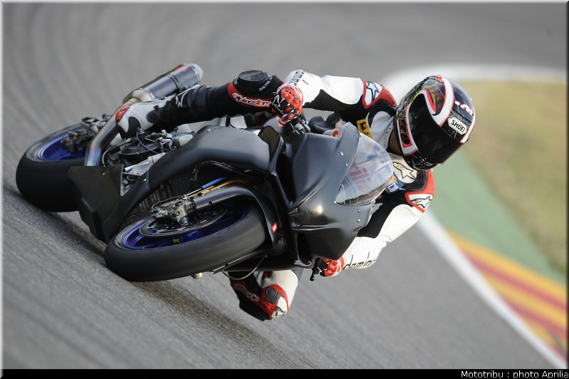 aprilia_rsv4_sbk2009_003