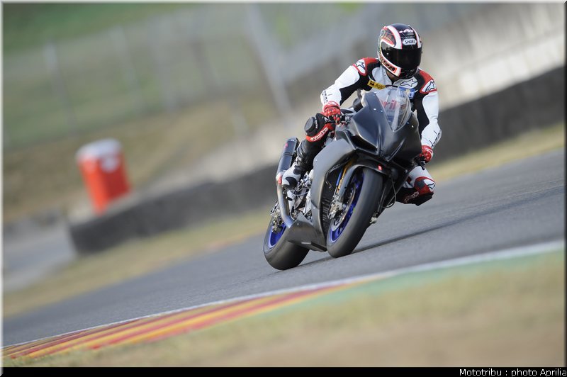 aprilia_rsv4_sbk2009_005