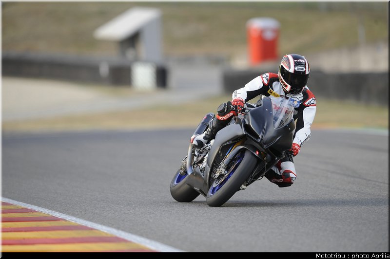aprilia_rsv4_sbk2009_016