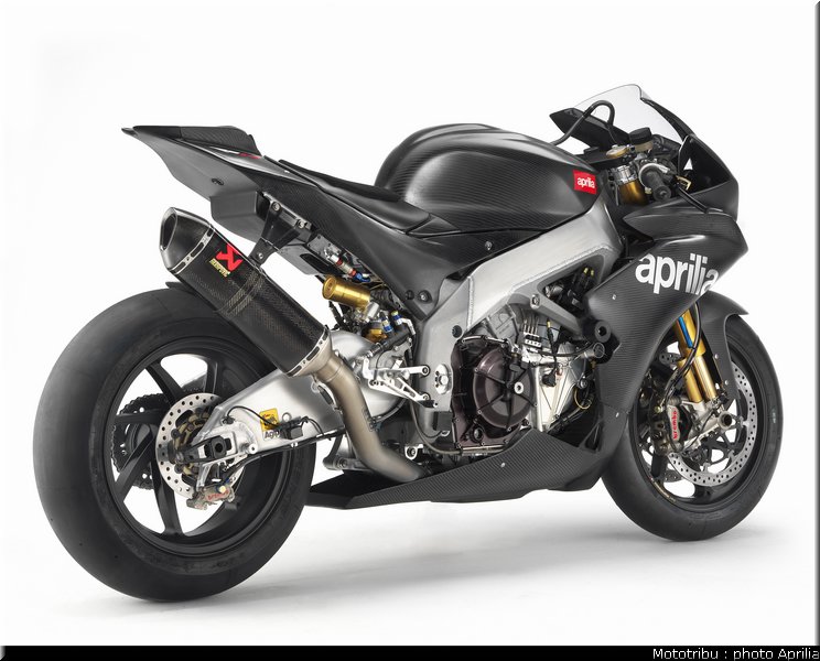 aprilia_rsv4_sbk2009_024