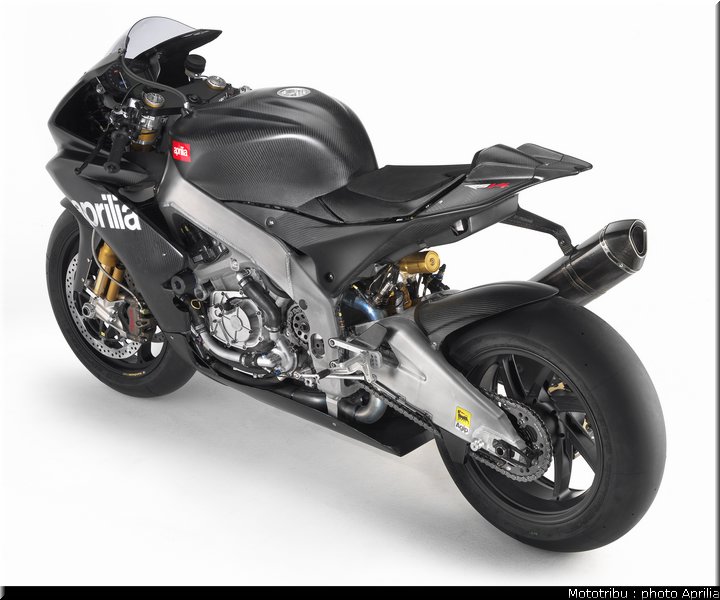 aprilia_rsv4_sbk2009_025