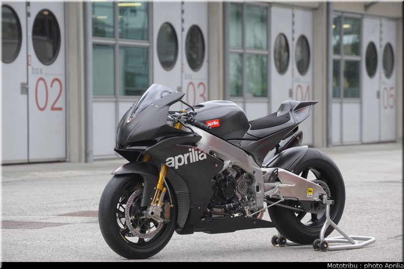 aprilia_rsv4_sbk2009_029