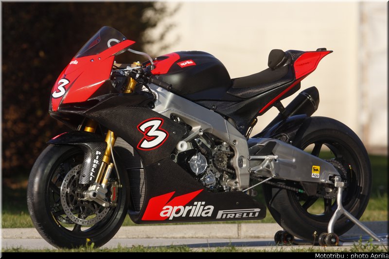 aprilia_rsv4_sbk2009_037