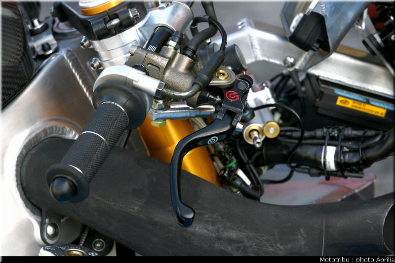 aprilia_rsv4_sbk2009_044