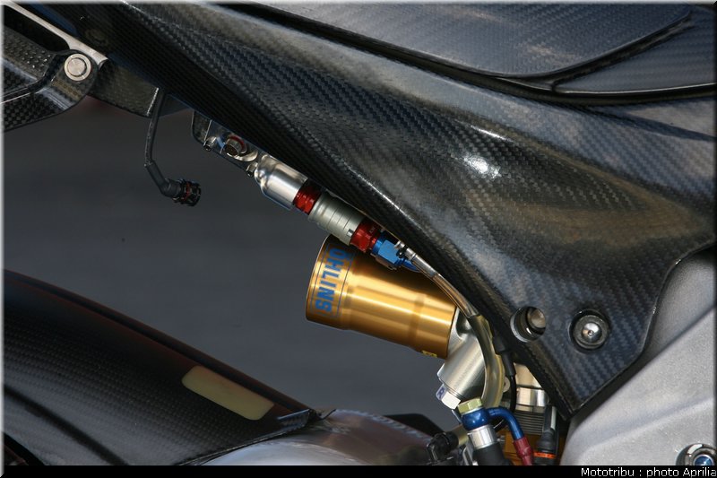 aprilia_rsv4_sbk2009_045