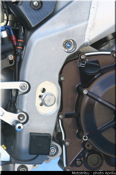 aprilia_rsv4_sbk2009_068