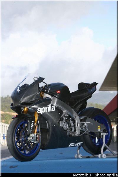 aprilia_rsv4_sbk2009_070