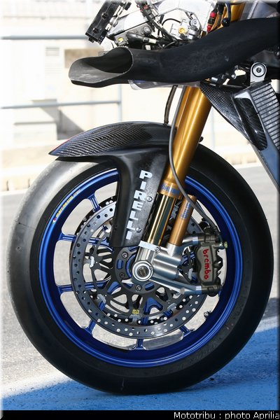 aprilia_rsv4_sbk2009_078