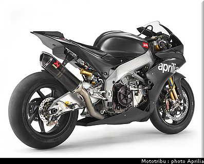 aprilia_rsv4_sbk2009_024.jpg