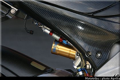 aprilia_rsv4_sbk2009_045.jpg