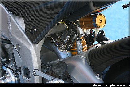 aprilia_rsv4_sbk2009_053.jpg
