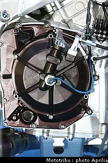 aprilia_rsv4_sbk2009_076.jpg