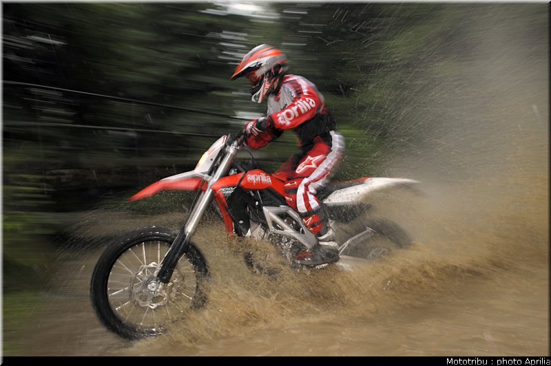 aprilia_rxv_450_550_2009_012