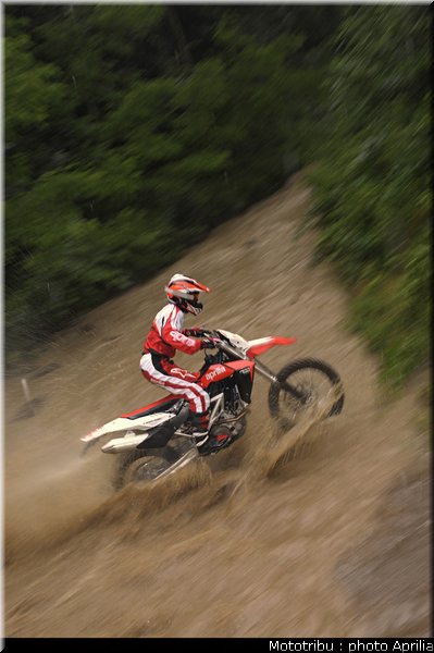 aprilia_rxv_450_550_2009_014