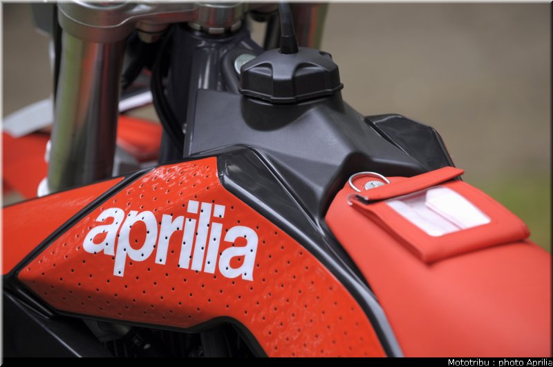 aprilia_rxv_450_550_2009_022