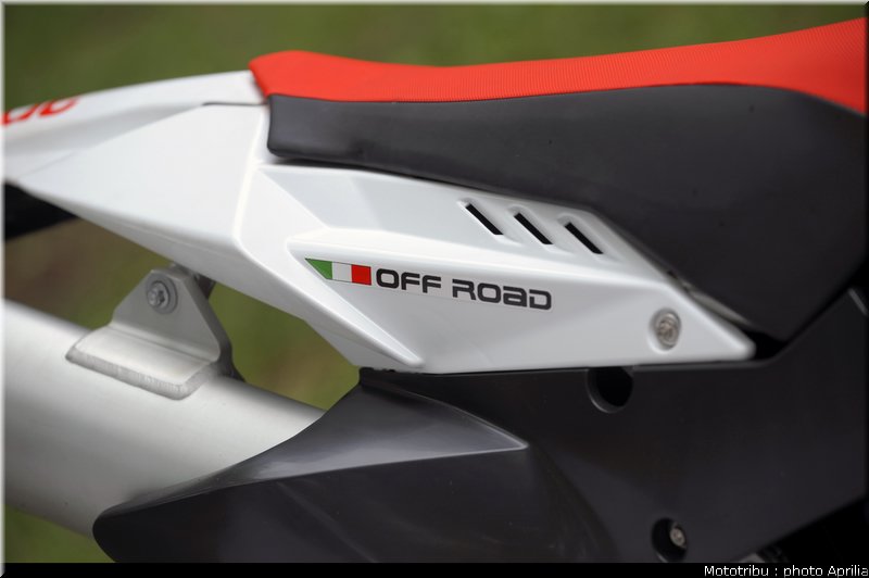 aprilia_rxv_450_550_2009_024