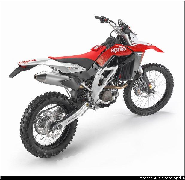 aprilia_rxv_450_550_2009_026