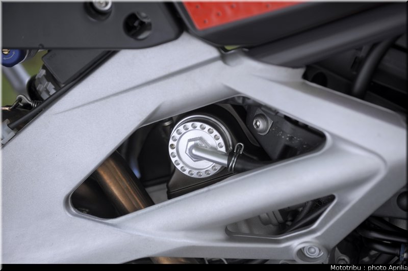 aprilia_rxv_450_550_2009_041