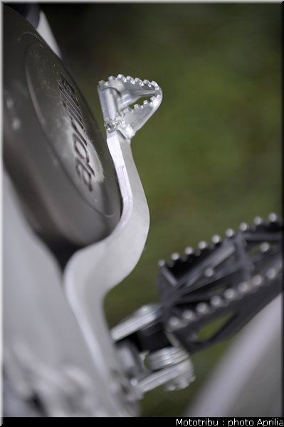 aprilia_rxv_450_550_2009_046