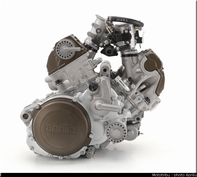 aprilia_rxv_450_550_2009_047