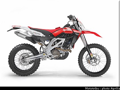 aprilia_rxv_450_550_2009_027.jpg