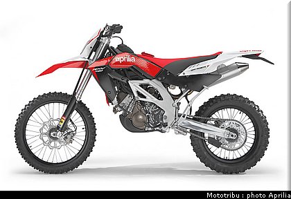 aprilia_rxv_450_550_2009_028.jpg