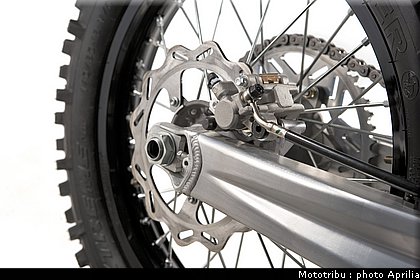 aprilia_rxv_450_550_2009_034.jpg