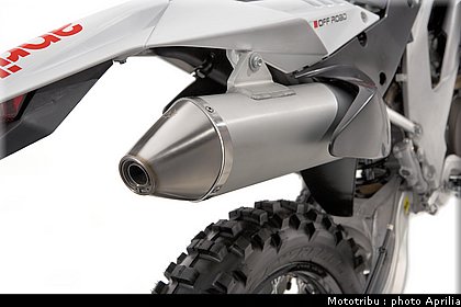 aprilia_rxv_450_550_2009_035.jpg
