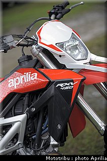 aprilia_rxv_450_550_2009_043.jpg