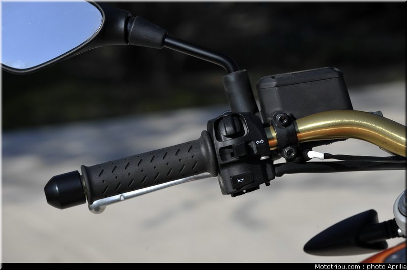 aprilia_shiver_750_039_2009